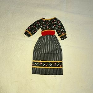 Vintage barbie peasant dress fashion